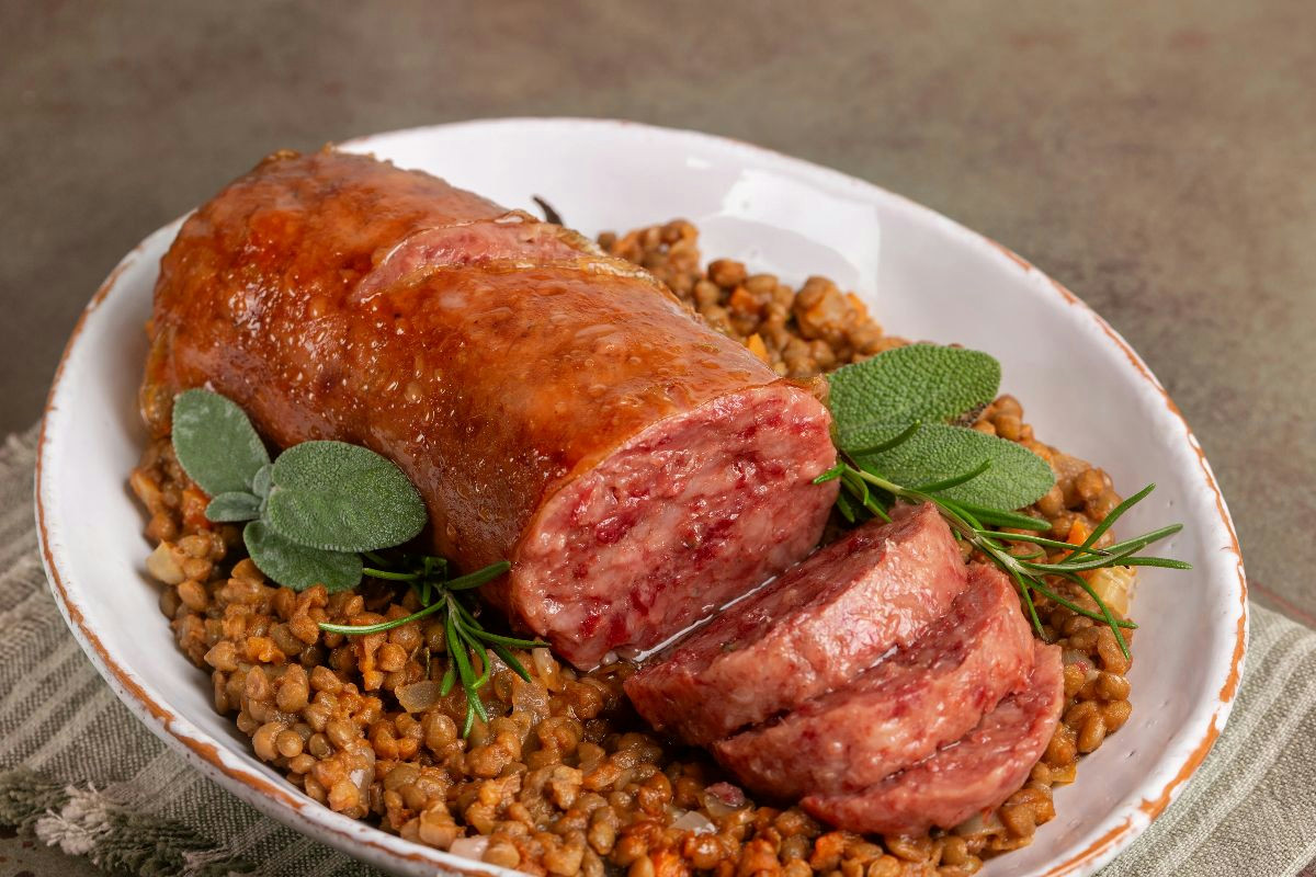 Perché il cotechino festivo rischia di diventare gommoso se non segui l'antica ricetta?