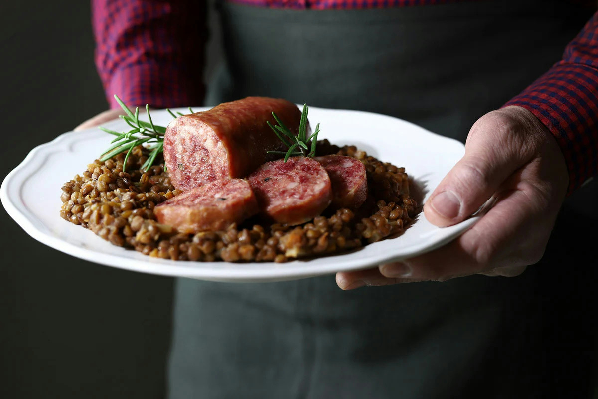 Perché il cotechino festivo rischia di diventare gommoso se non segui l'antica ricetta?
